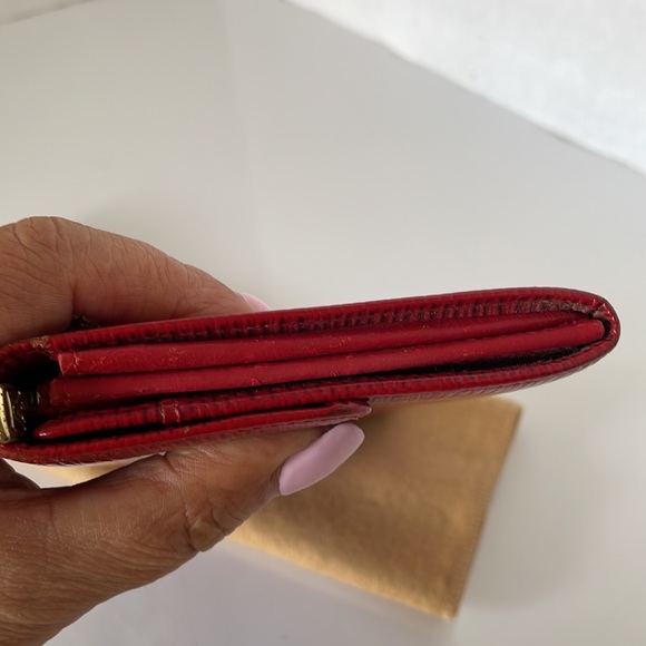 Authentic Louis Vuitton Epi Pochette Coin/Credit Card Red Long Wallet. - Picture 14 of 15